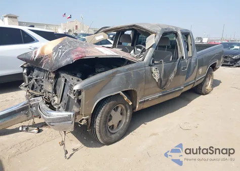 1999 Chevrolet C1500 Ls z USA, uszkodzony, nr VIN 1GCEC19R2XR119422